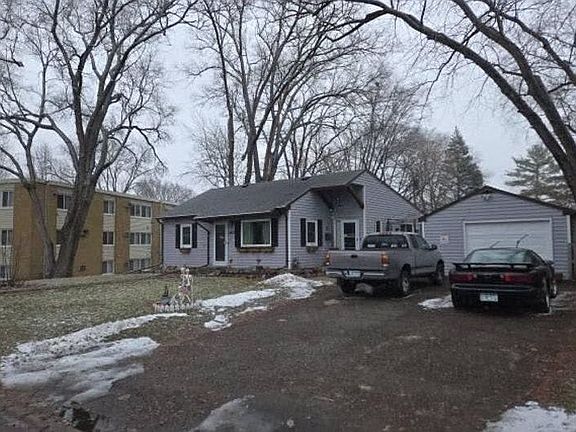 2nd image of 8425 Girard Ave S