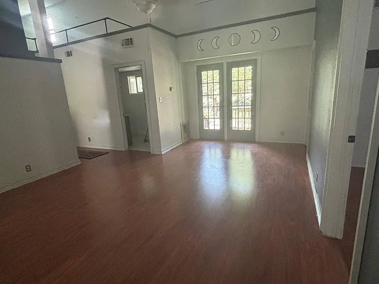 14801 General Williamson Dr — Photo 15