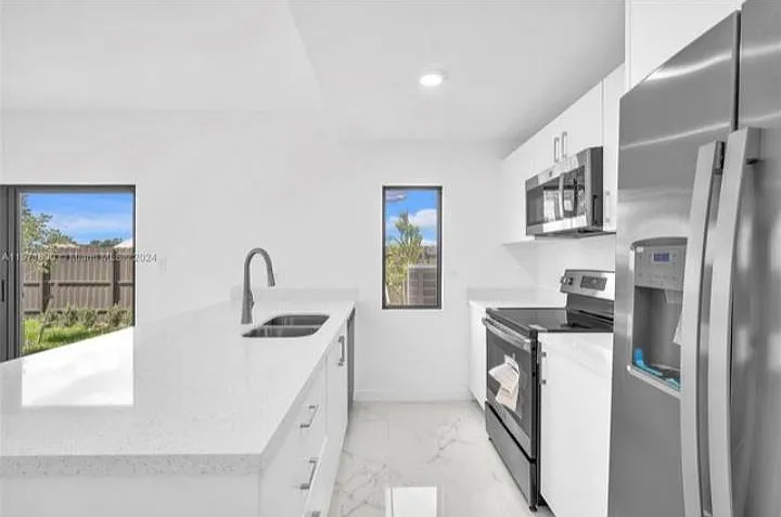 1-245 NW 13th St #245 — Photo 17