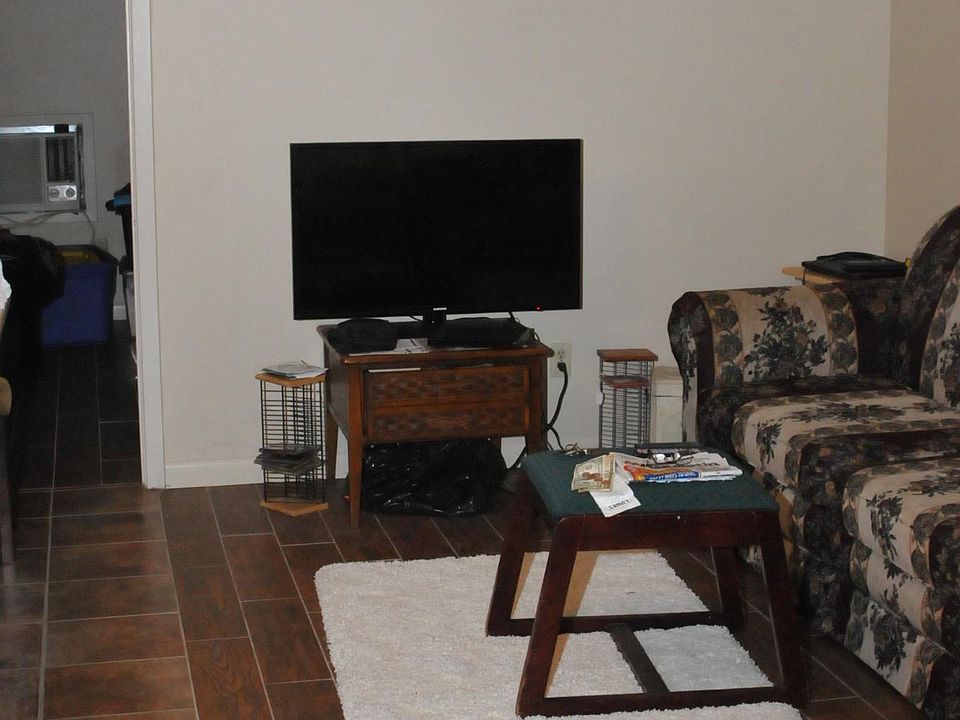 2nd image of 1310 Warner Ave