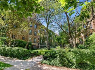 2200-10 Sherman Ave., Evanston, IL 60201