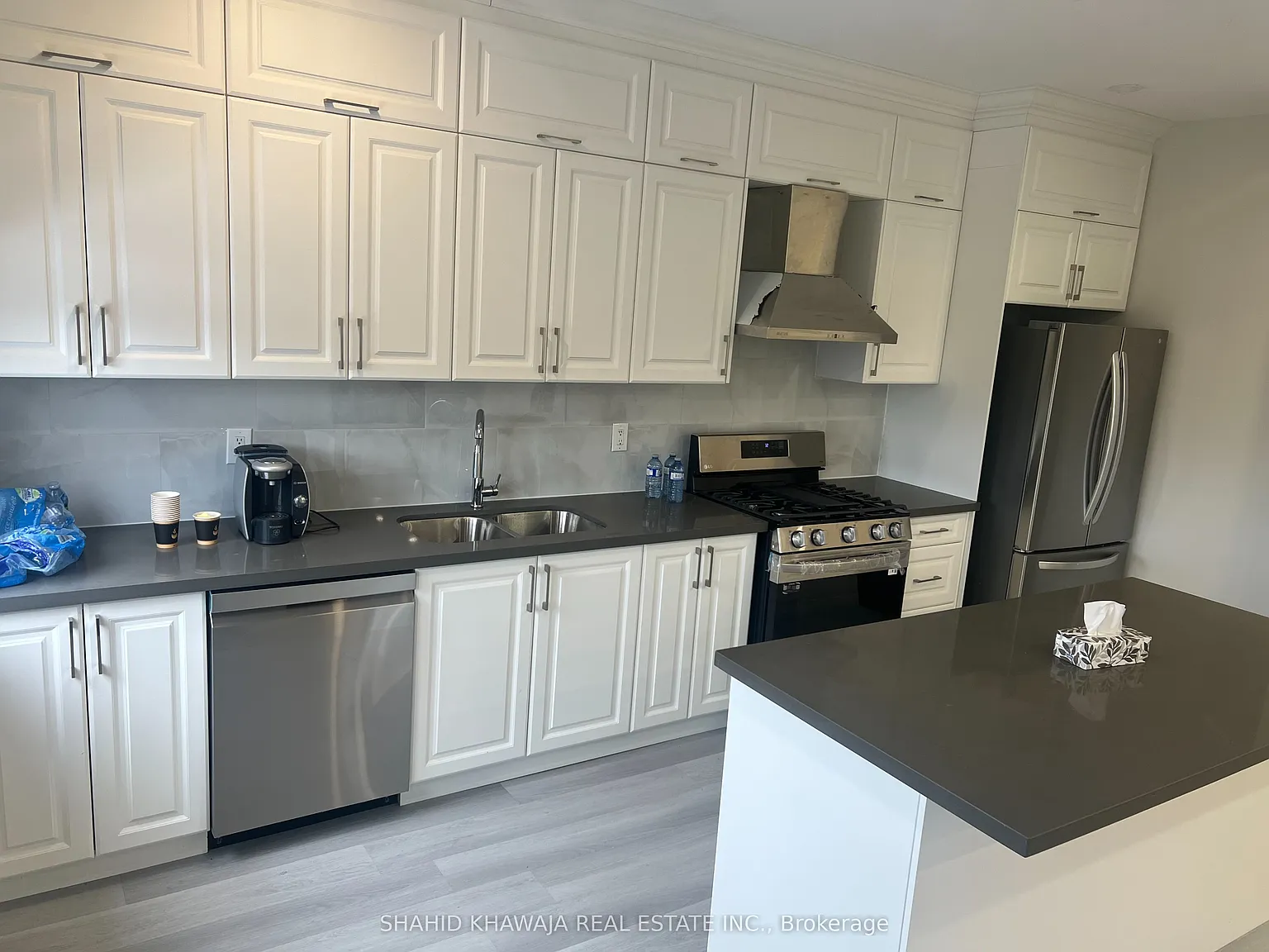 3 bed, $3,199 — Photo 3