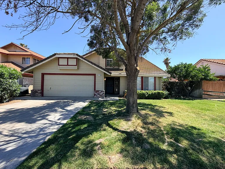 1311 Saint Francis Dr — Photo 2