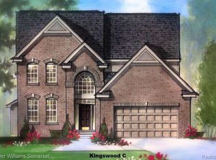 12154 Lucern Dr, Sterling Heights, MI