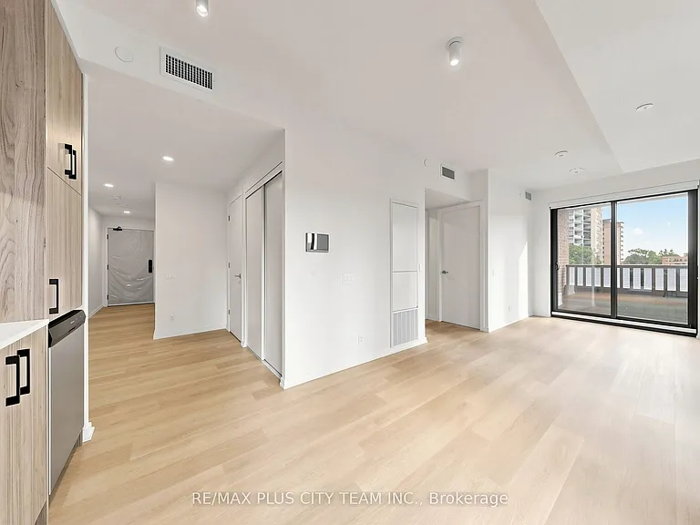109 Erskine Ave #509 — Photo 11