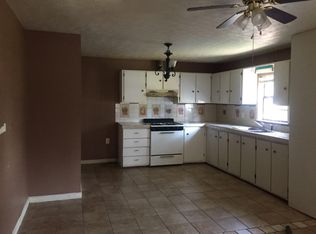 306 W 6th St, Green Forest, AR 72638
