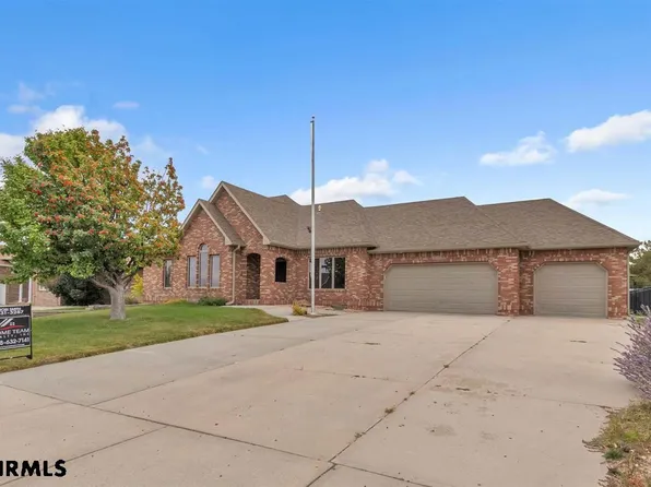 2245 Sentinel Cir, Gering, NE 69341