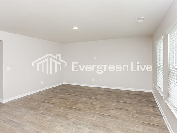2nd image of 805 Vanguard St