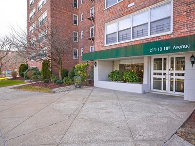211-10 18 Ave. Avenue #2D, Queens, NY, 11360