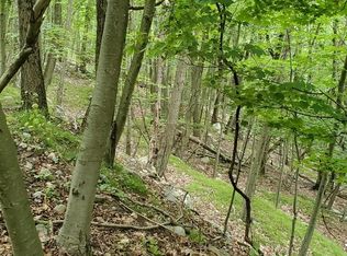 32 Hillside Rd, Sloatsburg, NY 10974