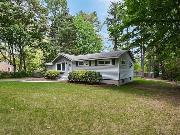 2nd image of 15 Lakeshore Dr
