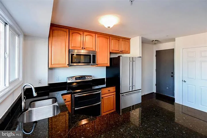 1386 Bryant St NE #302 — Photo 23