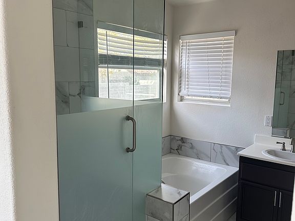 5th image of 1725 Pomerado Dr