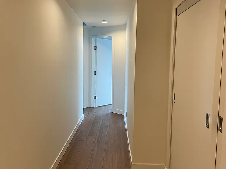 128 Cordova St W #1806 — Photo 6
