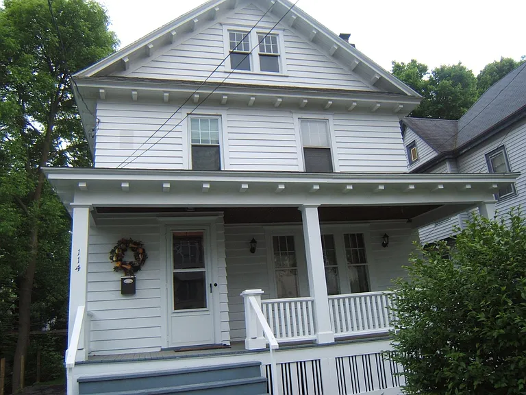 114 Judson St — Photo 1