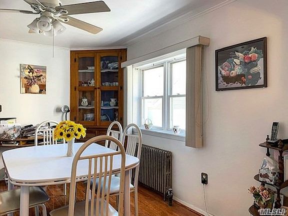 5th image of 49 Westbury Ave
