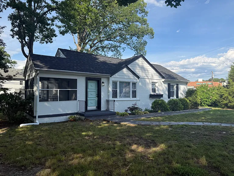 9000 Gayton Rd — Photo 1