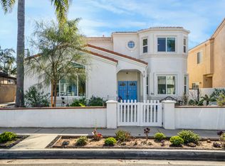 218 Indianapolis Ave, Huntington Beach, CA 92648