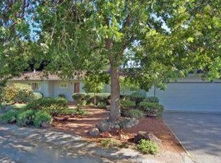 950 Carmel Ct, Los Altos, CA 94022