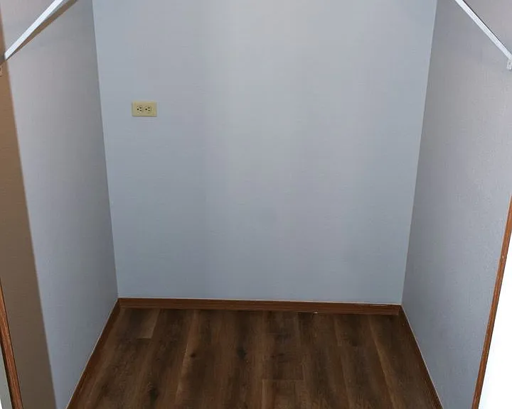 1024 E Walnut St — Photo 12
