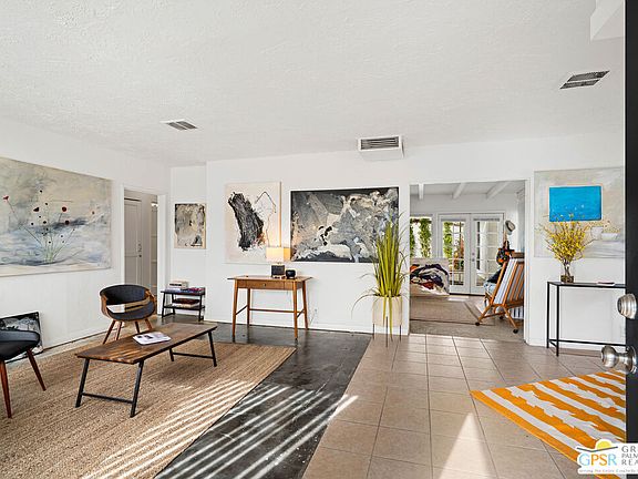 4th image of 543 N Paseo De Anza