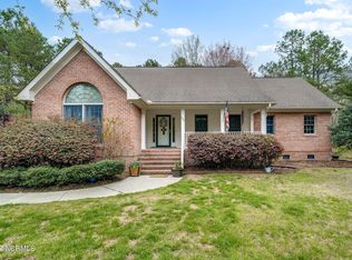 387 Red Fox Run Dr, Wallace, NC 28466