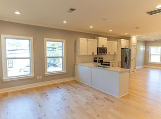 321 Lambuth Blvd #B, Jackson, TN 38301