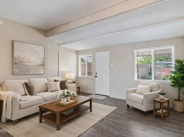 12020 N Hacienda Dr, Sun City, AZ 85351