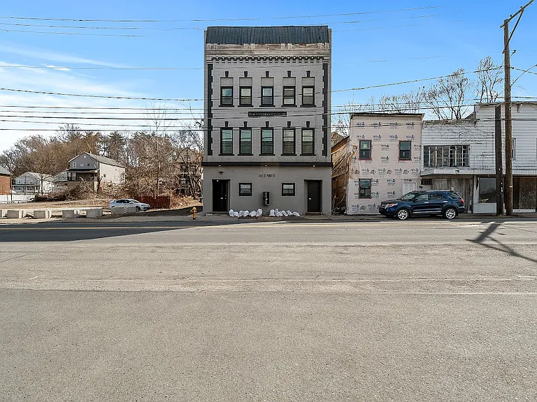 183 N Main St #7 — Photo 11