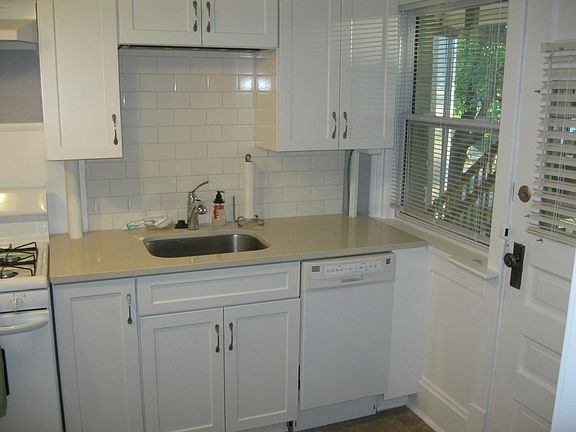 2nd image of 3516 Genessee St