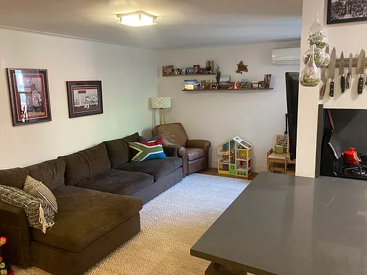 Rented by Owner | media 25