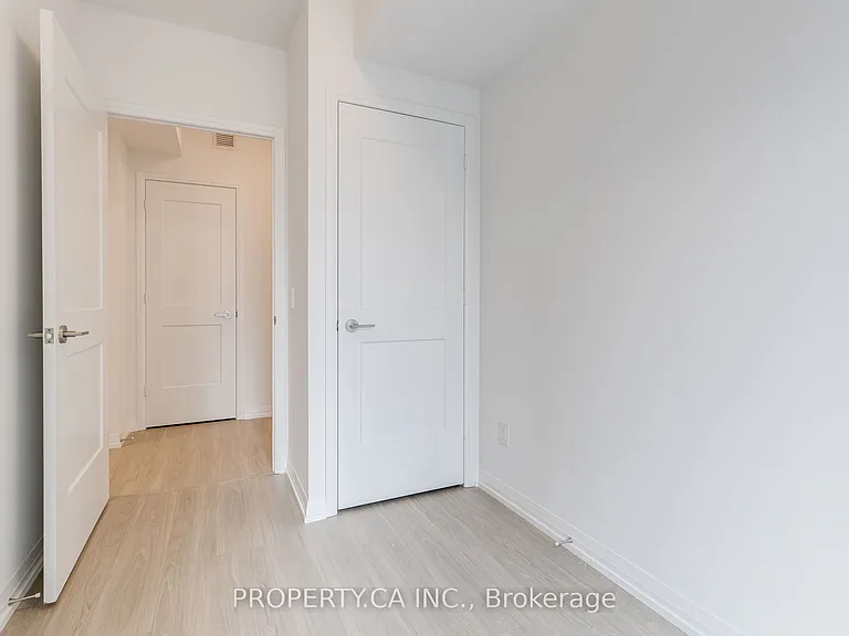 8 Widmer St #2709 — Photo 11