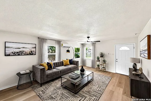10 Linden Ave — Photo 2