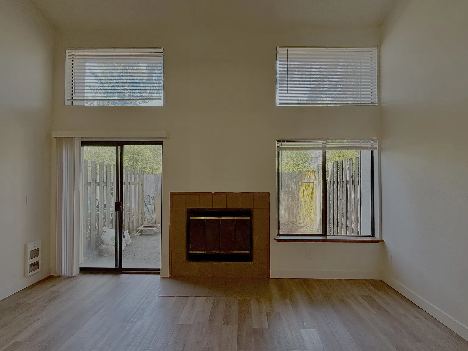 9817 52nd Street West - B — Photo 3