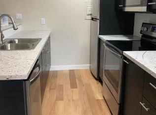 618 SW 156th St #7, Seattle, WA 98166