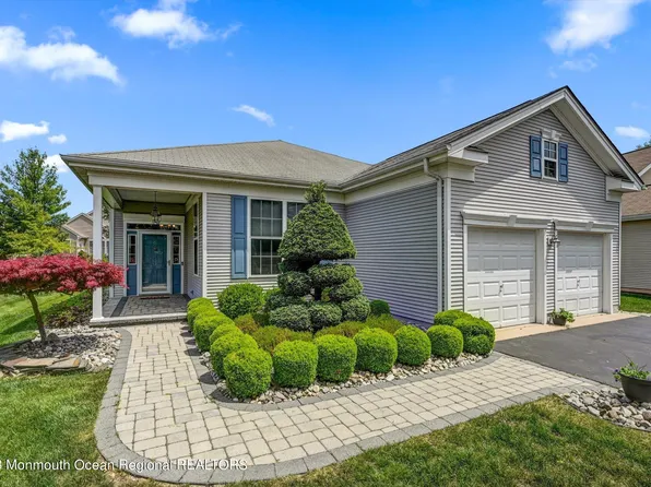 6 Spencer Drive, Jackson, NJ 08527