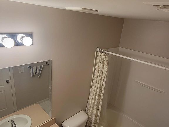 5th image of 2340 Arcadia Dr #2340