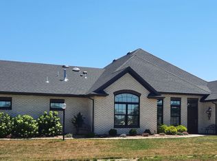 1131A Shooters Hill Ct, Evansville, IN 47725