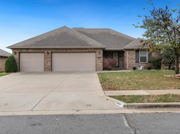 5667 S Winsor Drive, Battlefield, MO 65619