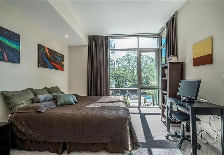 905 Juniper St NE #401 — Photo 17