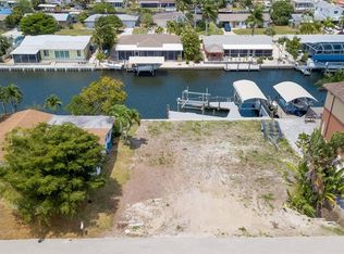 2734 Bruce St, Matlacha, FL 33993