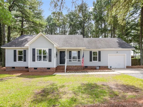 7106 Rockfish Rd, Raeford, NC 28376