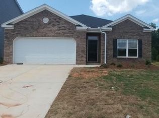 2041 Pomerol Dr, Moore, SC 29369