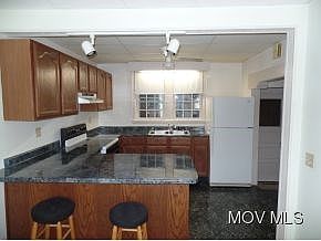 5th image of 1432 30th St