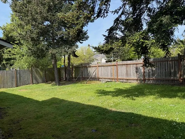 6012 Parkside Dr #B — Photo 5