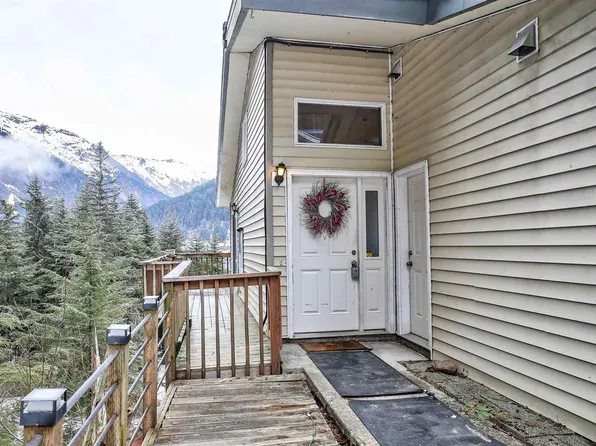 2961 Simpson Ave, Juneau, AK 99801