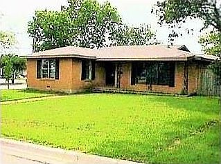 1st image of 801 Lee Dr