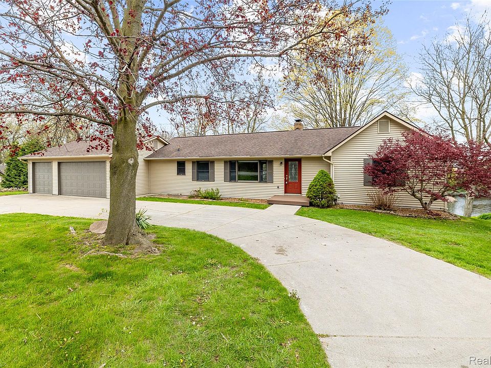 1st image of 235 Indianwood Rd