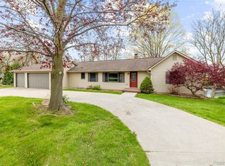 235 Indianwood Rd, Lake Orion, MI 48362