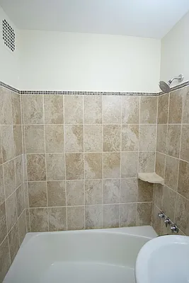 Rented by Link NY Realty | media 24